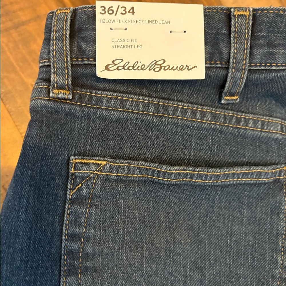 Eddie Bauer Men’s Classic Straight Leg Jeans -fleece lined- Dark Blue